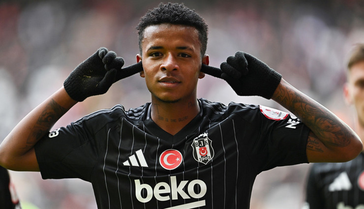 Keny Arroyo'dan transfer iddialarına cevap