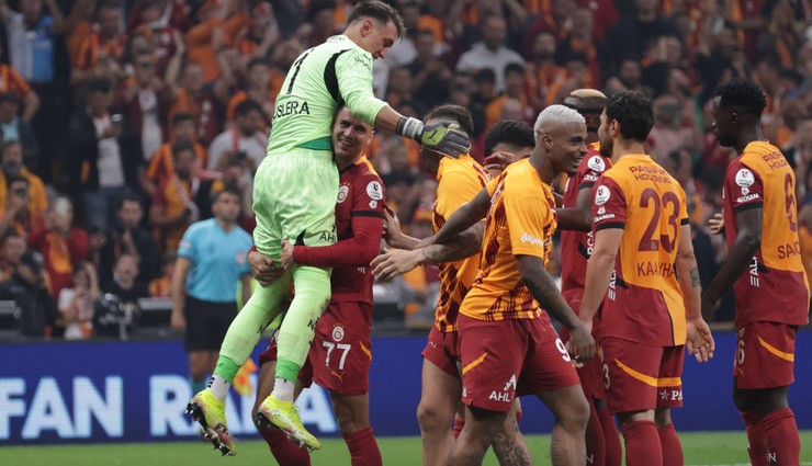 Galatasaray'ın yıldızı gemileri yaktı: Kendimi önemli hissetmiyorum