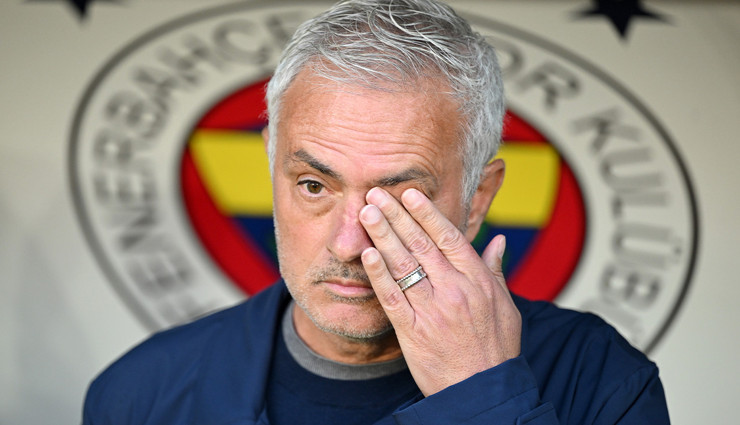 Mourinho gitme kal diyor milli futbolcu forma garantisi istiyor