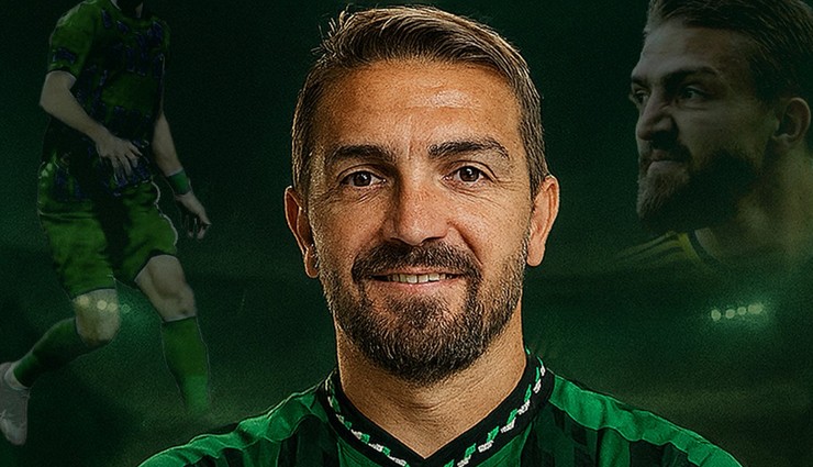 Sakaryaspor, Caner Erkin'i renklerine bağladı