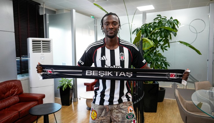 Tammy Abraham, Beşiktaş için İstanbul'a geldi
