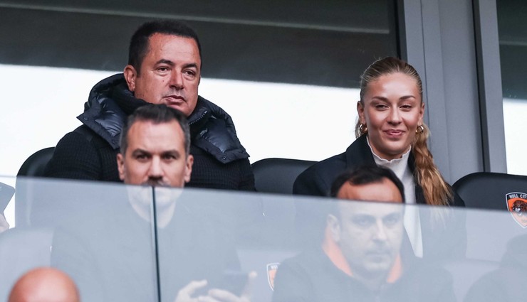 Acun Ilıcalı'nın sahibi olduğu Hull City'ye transfer yasağı geldi