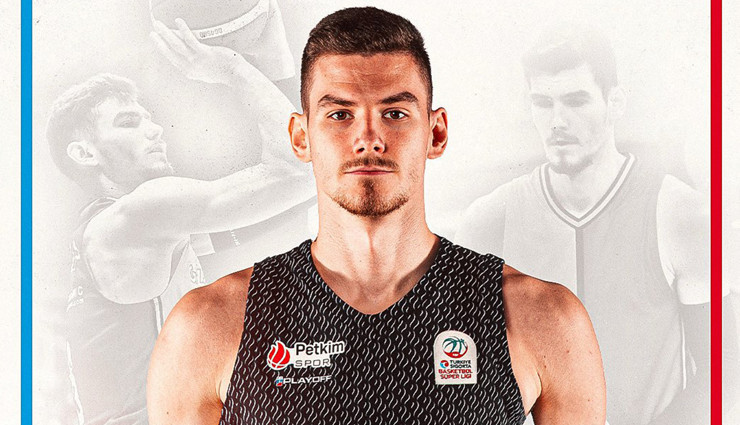 Aliağa Petkimspor, Letonyalı forvet Roberts Blumbergs ile anlaştı