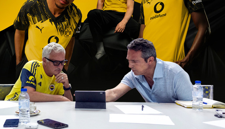 Galatasaray'ı reddedip M.United'a gitmişti! Şimdi Fenerbahçe'ye teklif ettiler