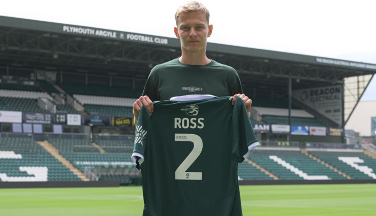 Galatasaray'da umduğunu bulamadı, yeni takımına imzayı attı