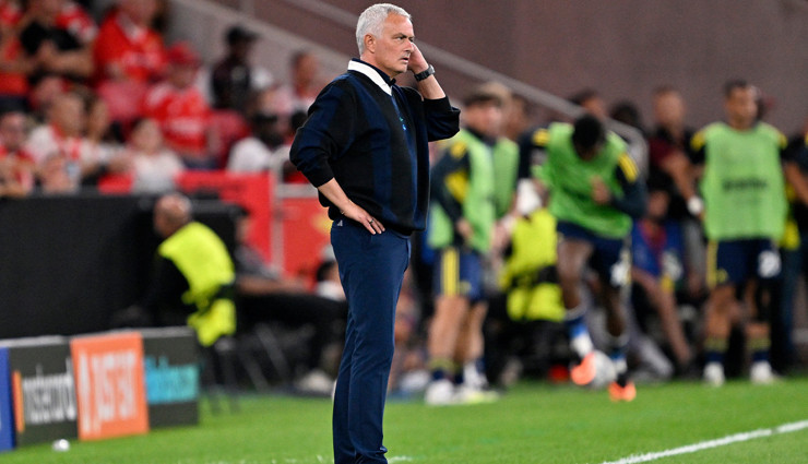 Jose Mourinho Benfica ile görüşmek için Lizbon'da