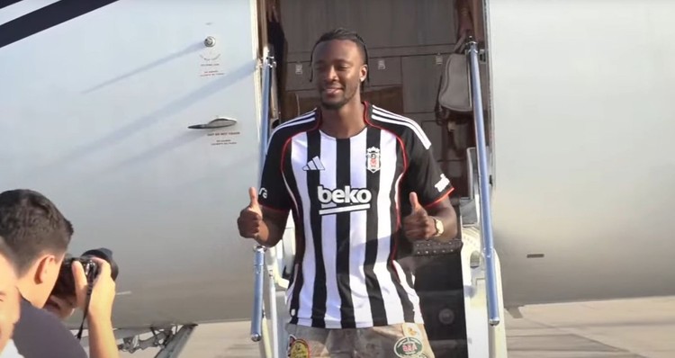 TAMMY ABRAHAM UÇAKTAN FORMAYLA İNDİ