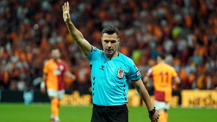Hakem Cihan Aydın!