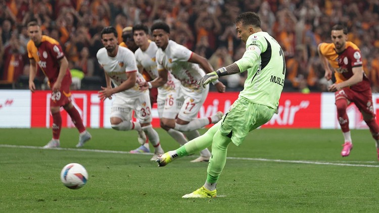 "HEYKEL ÇOK FAZLA OLUR"