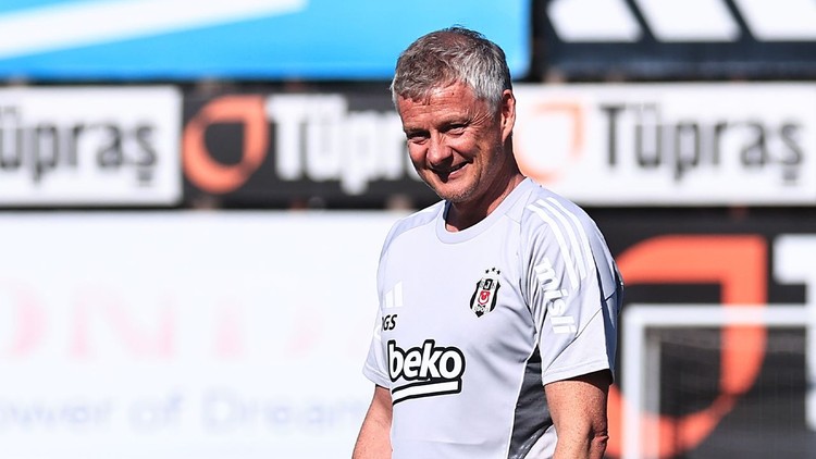 "GENÇ OYUNCULARIMIZ HEYECAN VERİCİ"
