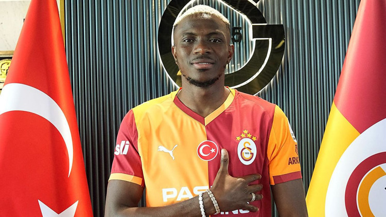 "MUSLERA'NIN VEDA YEMEĞİNDE TEKLİF YAPTIK"