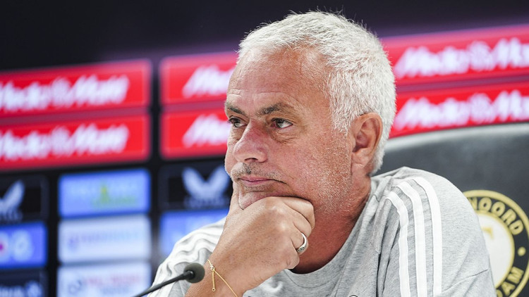 "ŞU AN TEK HEDEFİMİZ FEYENOORD MAÇI"
