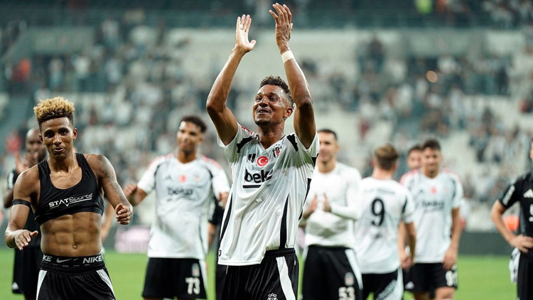 Spartak Moskova Udokhai'yi de istiyor!
