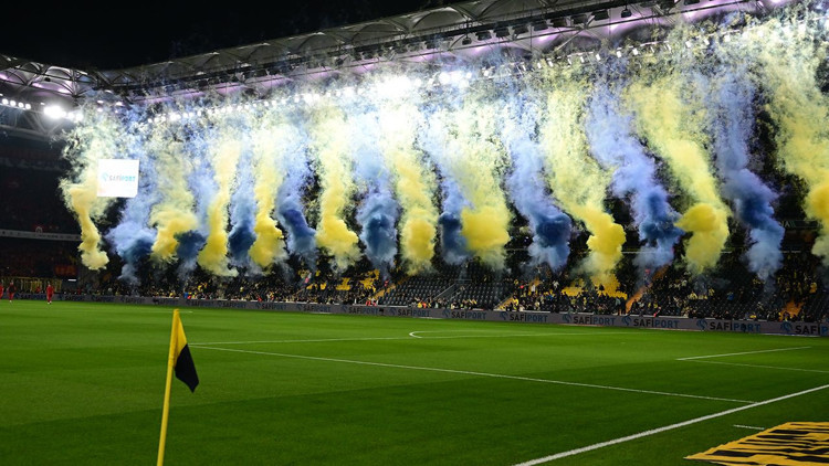 DERBİ ÖNCESİ GÖRSEL ŞÖLEN