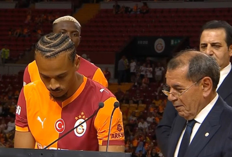 LEROY SANE İMZAYI ATTI