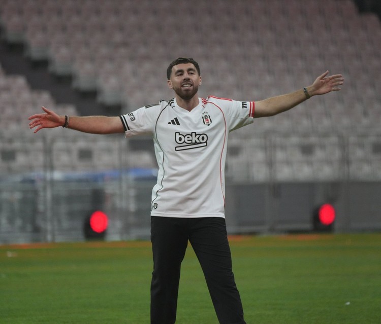 "EN KISA SÜREDE SAHAYA ÇIKMAK İSTİYORUM"