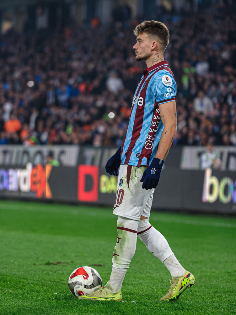 Trabzonspor Ernest Muci için Beşiktaş'la masaya oturacak - Resim : 1