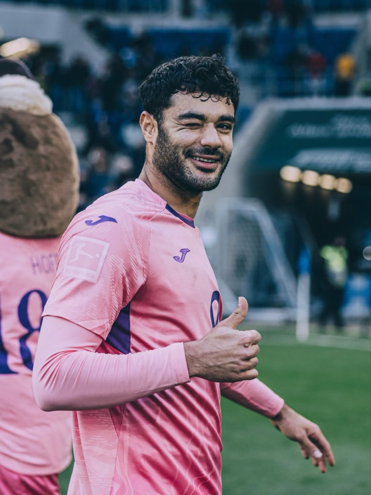 Son 10 haftada 4 gol atan Ozan Kabak Almanya'da ayın oyuncusu ödülüne aday gösterildi - Resim : 1