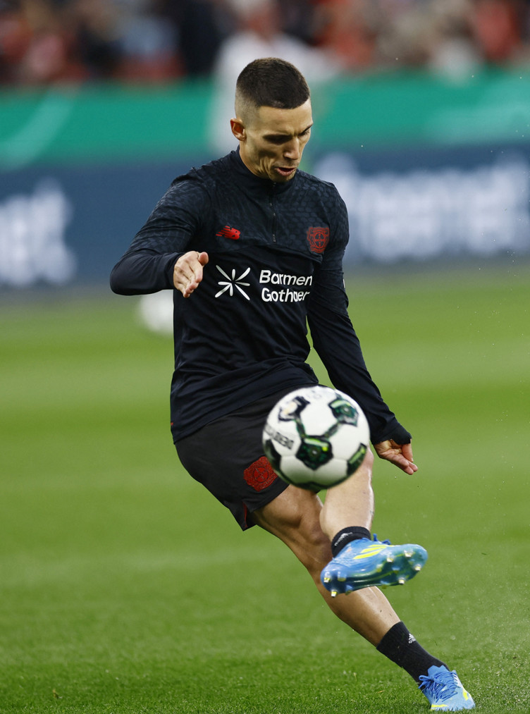 Sadettin Saran; Harry Wilson, Alejandro Grimaldo ve Serhou Guirassy'yle el sıkıştı topu yeni yönetime attı - Resim : 2