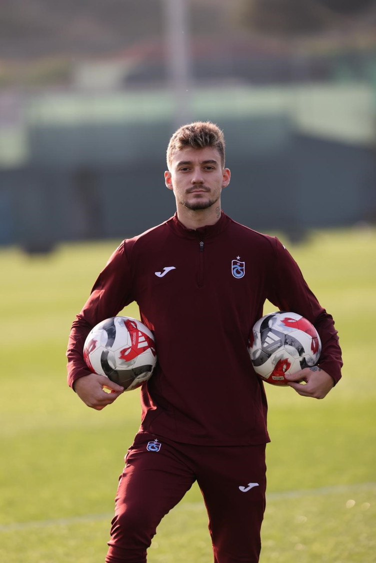 Ernest Muçi: "Trabzonspor'da devam etmek isterim" - Resim : 2