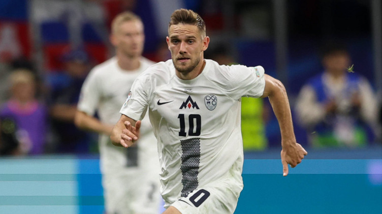 Fatih Tekke Sloven Gabriel Sara'yı buldu! Tam bir duran top ustası - Resim : 1