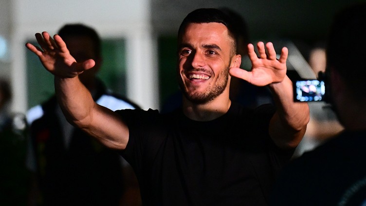 Filip Kostic'in Fenerbahçe'ye transferinde Mourinho etkisi! Görüşme sonrası menajerine talimat verdi - Resim : 3