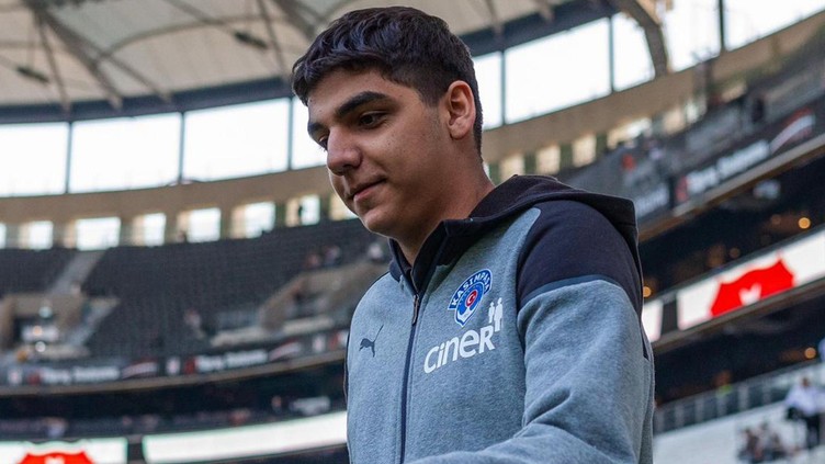 Başakşehir sadece futbolcu değil futbol adamı da yetiştiriyor - Resim : 1