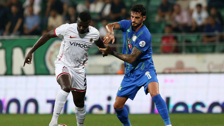 Samet Akaydin: Fenerbahçe'de oynarken İtalya'dan teklif aldım - Resim : 2