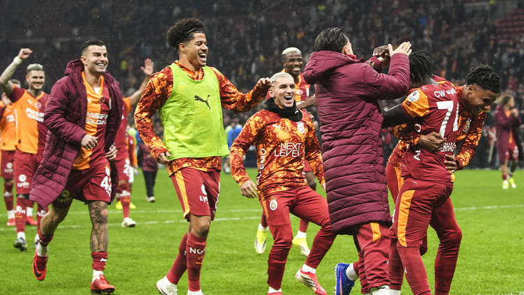 Singo, Nhaga, Asprilla, Sara, Barış Alper Yılmaz... Galatasaray'ın yedek kulübesi yıldızlarla dolu - Resim : 2