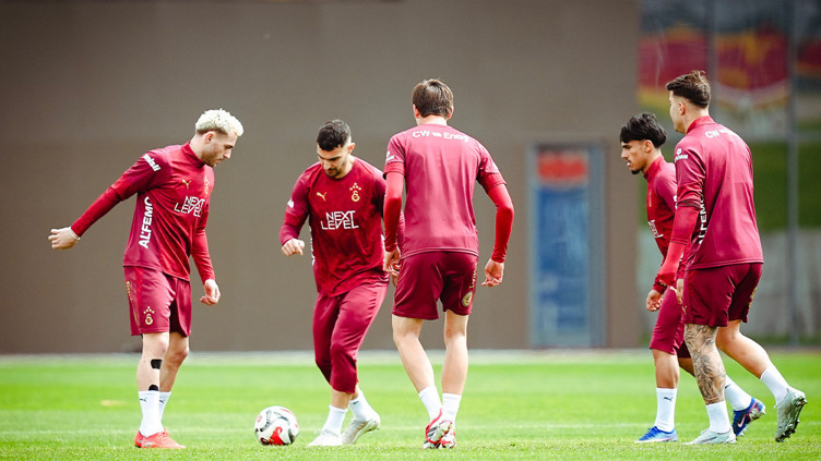 Dursun Özbek ve Okan Buruk harekete geçti: Kameralara ve dronlara bakın bulun o haini - Resim : 1