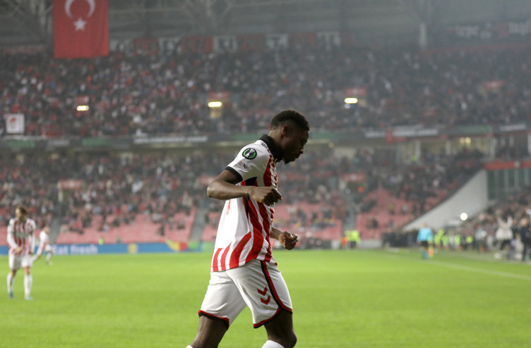 Musaba Fenerbahçe transfer