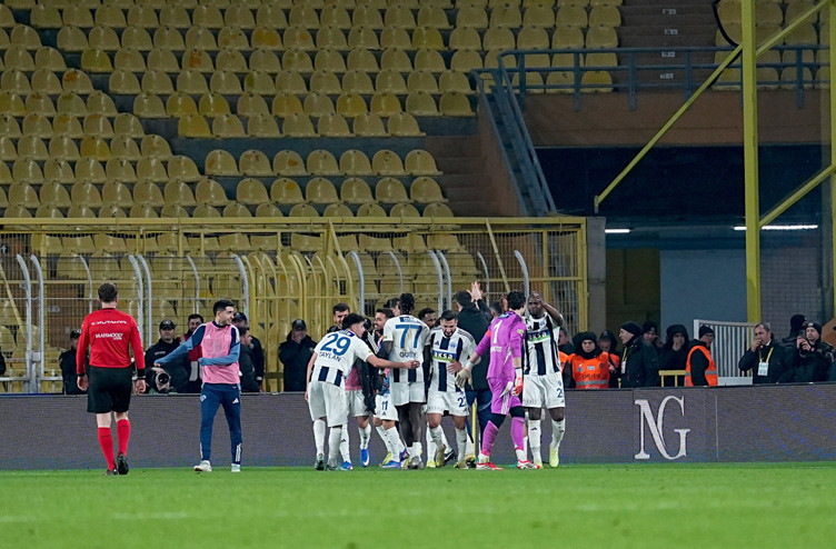Galatasaray maçından sonra tüm sorumluluk bende demişti! Sadettin Saran'dan Tedesco'ya 500 bin euro tazminat - Resim : 6