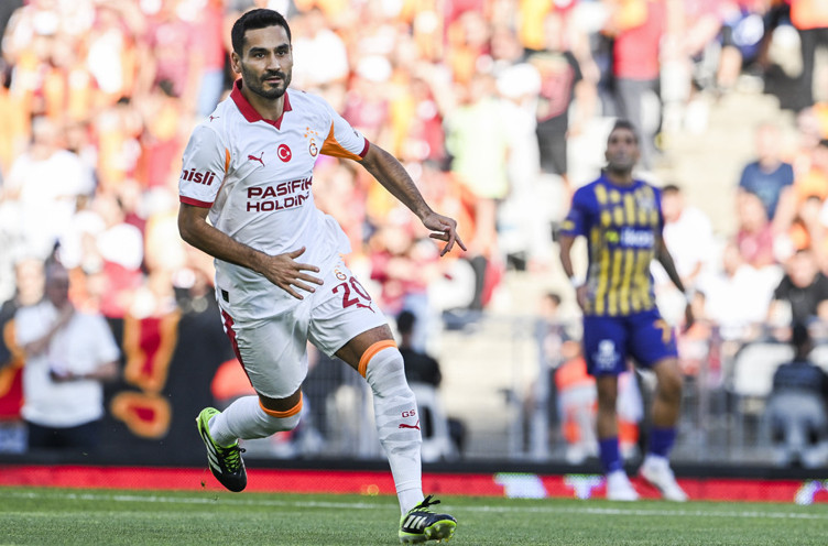 Okan Buruk'un yardımcısı İrfan Saraloğlu değil İlkay Gündoğan oldu! - Resim : 1