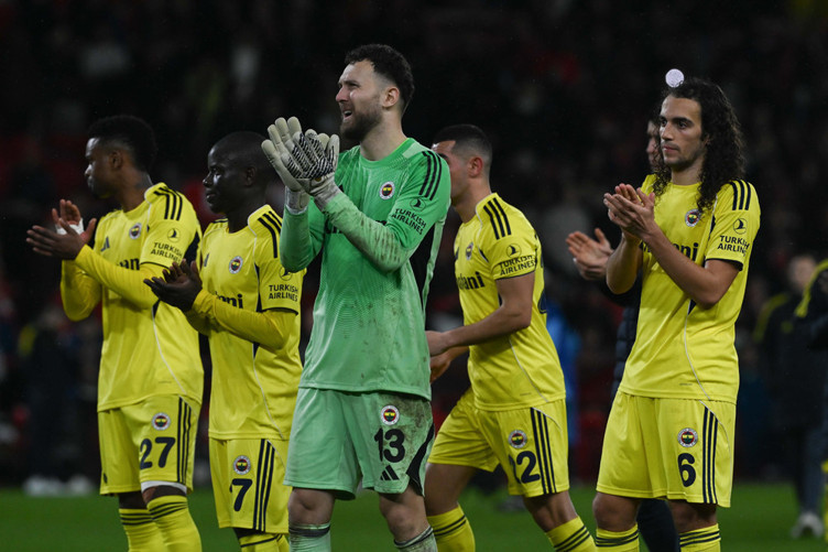 Fenerbahçe Tarık Çetin'i Trabzonspor'a bırakmayacak - Resim : 1