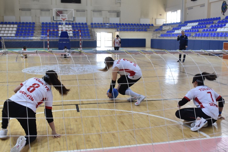 Golbol milli takım oyuncusu Fatmagül Güler Paris 2024 Paralimpik Oyunları'nda madalya hedefliyor - Resim : 1
