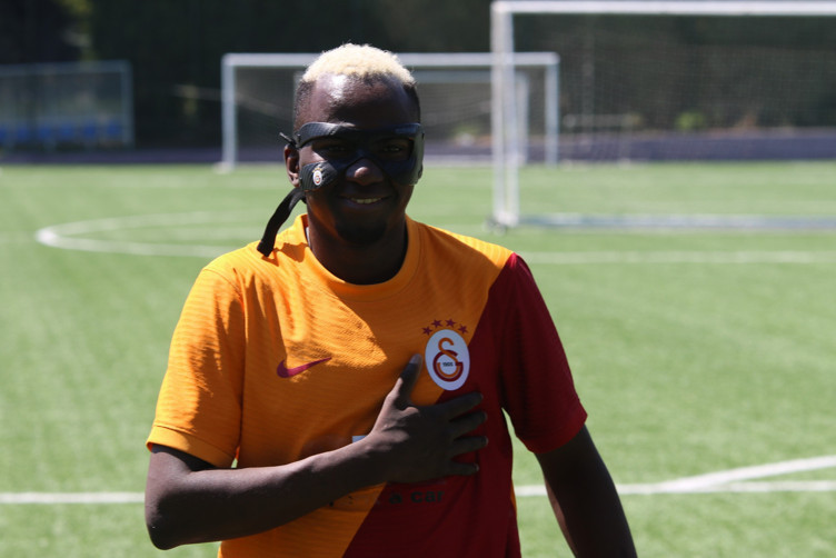 Amatör futbolcunun Osimhen'e benzerliği dikkat çekti - Resim : 1