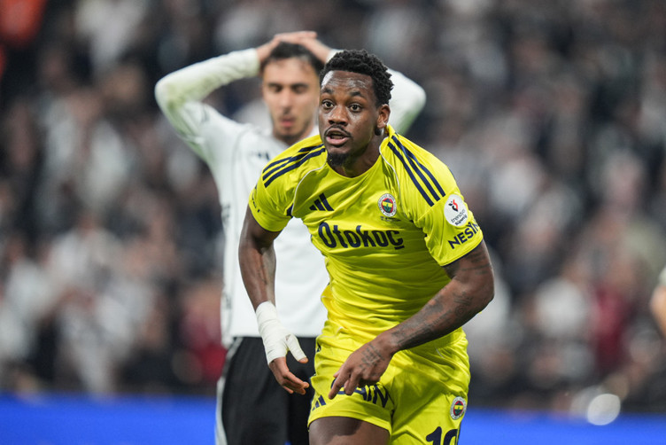 Sadettin Saran önce Jhon Duran'a verilen sözleri tuttu sonra ailesini İstanbul'a getirdi! - Resim : 2