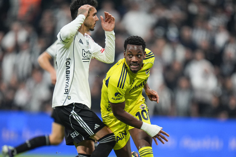 Domenico Tedesco, Jhon Duran'ı Viktoria Plzen maçında ilk 11'de oynatacak - Resim : 1