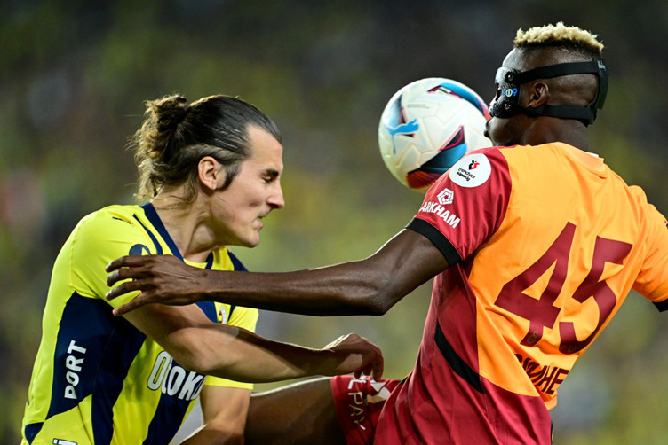 Berkan Kutlu'yu orta sahada Barış Alper'i forvette oynatıp kazanmıştı! Okan Buruk'tan Fenerbahçe'ye bir sürpriz daha - Resim : 2