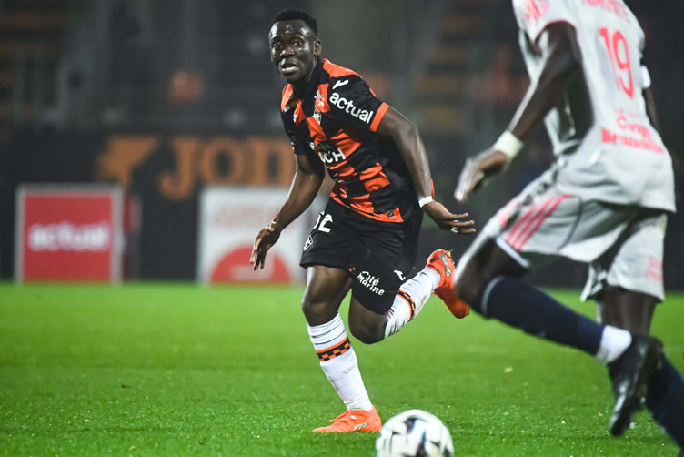 Sergen Yalçın Arthur Ebong'u istedi Serdal Adalı'nın karşısına tam 8 dev kulüp çıktı - Resim : 2