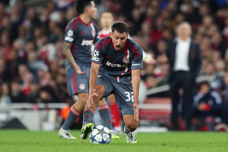 Galatasaray Santiago Hezze'yi gözüne kestirdi - Resim : 2