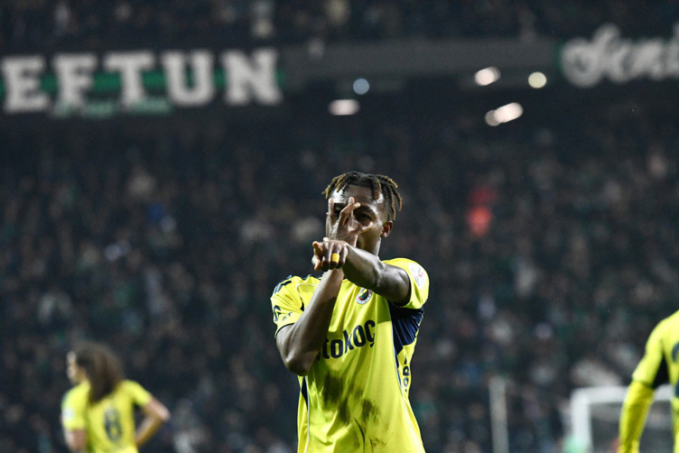 Domenico Tedesco'nun silahı Dorgeles Nene! - Resim : 2