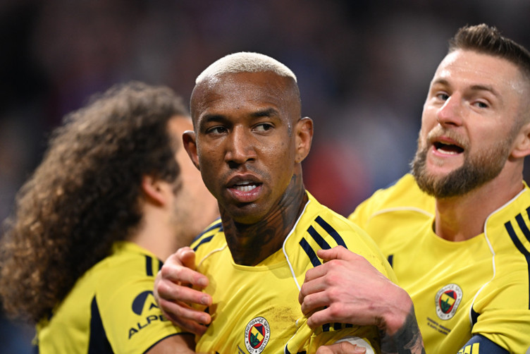Fenerbahçe'de Cenk Tosun, Duran, En Nesyri yoksa Anderson Talisca var! - Resim : 2