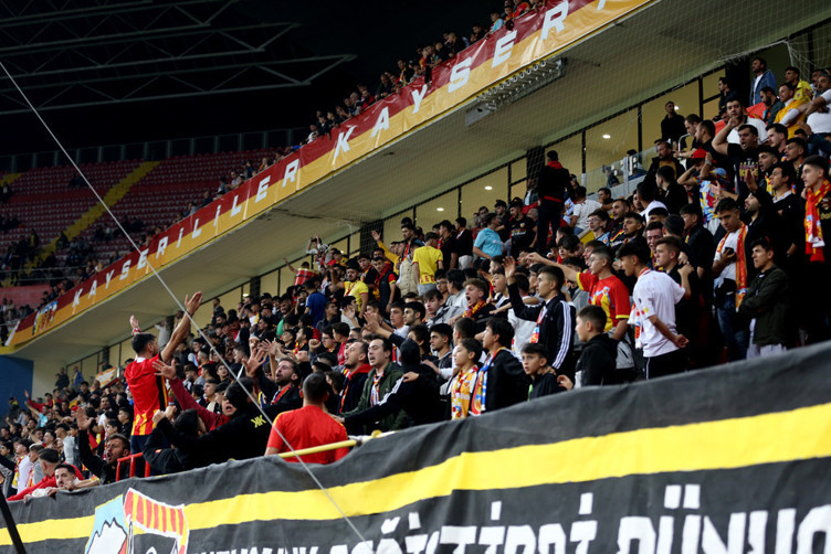 FIFA'dan Kayserispor ve Amed Sportif Faaliyetler'e transfer yasağı cezası geldi - Resim : 1