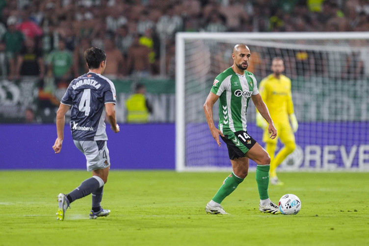 Real Betis Sofyan Amrabat için Fenerbahçe'yle masaya oturdu: Biraz indirim yapın - Resim : 2