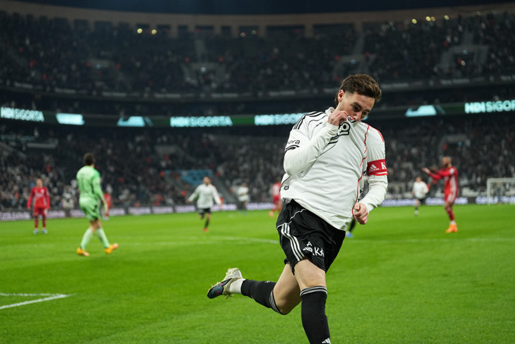 Hem atıyor hem attırıyor! Beşiktaş'ta Orkun Kökçü ışıl ışıl parlıyor - Resim : 2