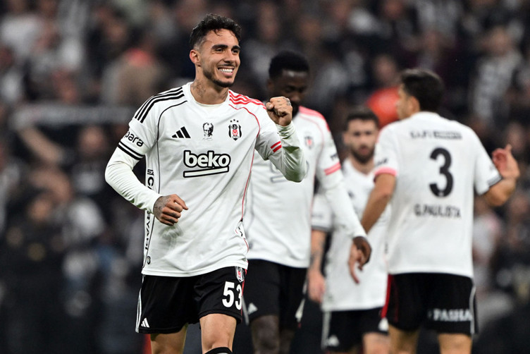 Tam da 10+4 varken... Beşiktaş'a Emirhan Topçu şoku - Resim : 2