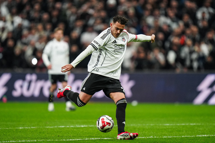 Beşiktaş'tan Inter'e Kristjan Asllani teklifi: Geri göndermeyelim gelin pazarlık yapalım - Resim : 2