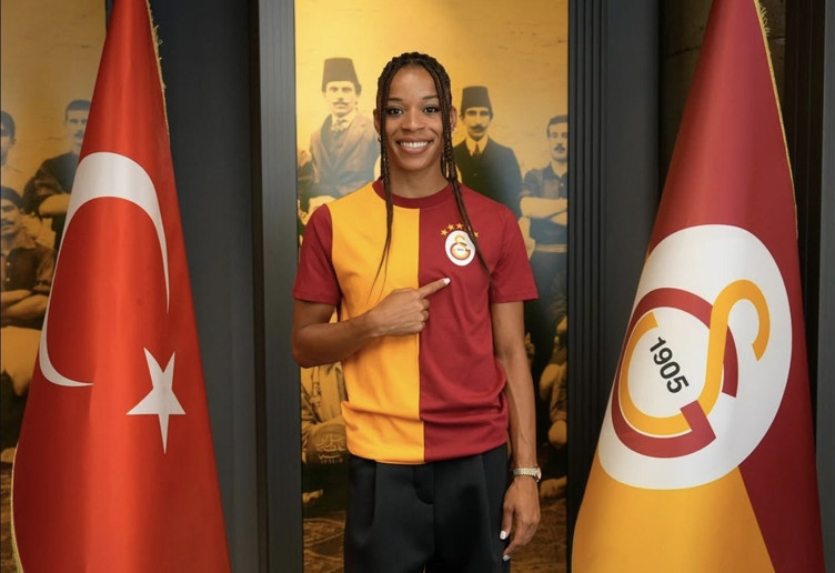 Rafael Leao ve Bruno Fernandes'in Jessica Silva'nın paylaşımını beğenmesi Galatasaray taraftarlarını ayağa kaldırdı - Resim : 2