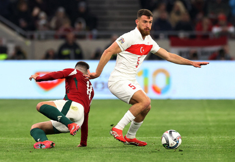 Sergen Yalçın 32 dakika oynayan Salih Özcan'ın peşine düştü - Resim : 1